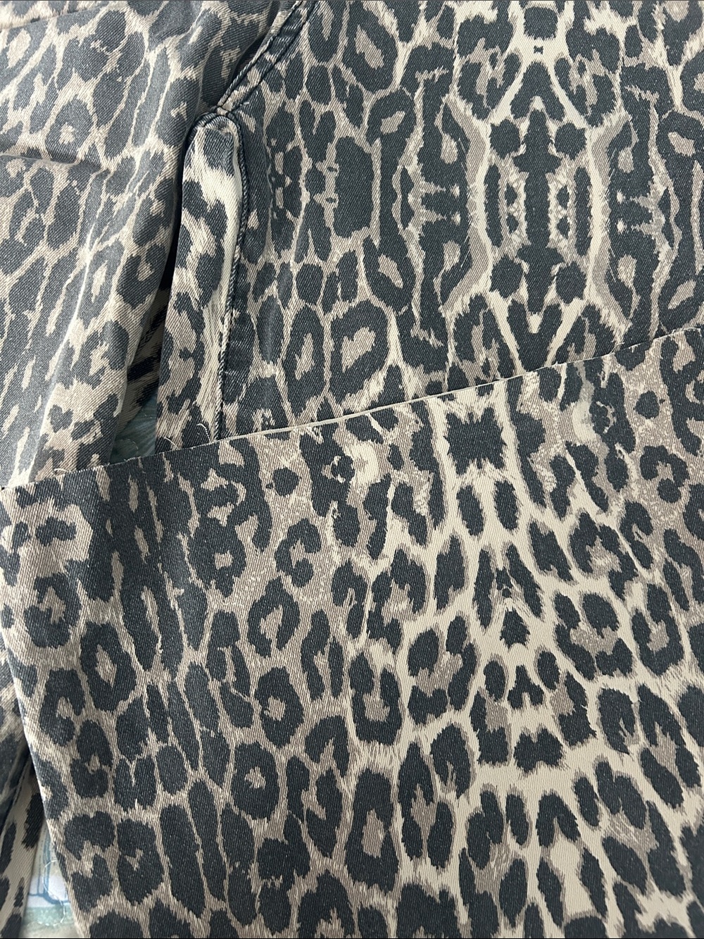 Three Bird Nest Leopard Print Wide Leg Jeans in beige and black - Picture 3 of 5
